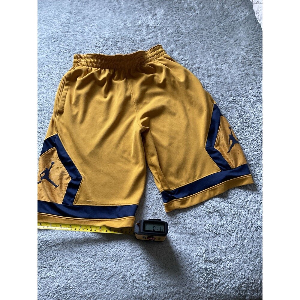 Nike Air Jordan Michigan Wolverines Basketball Shorts Small Mesh Dri-FIT